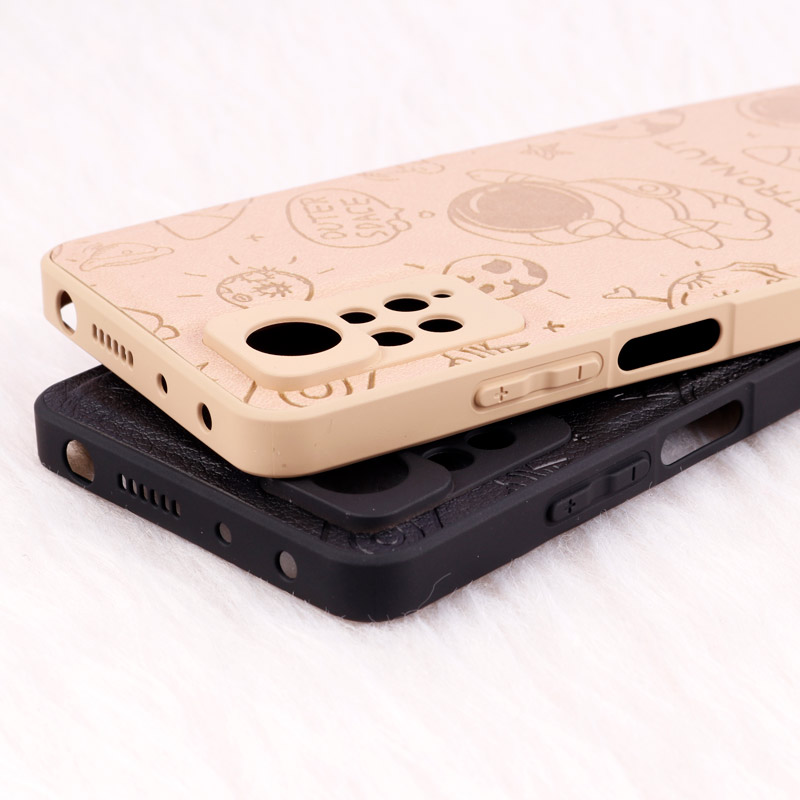 قاب ضد ضربه چرمی Astronaut محافظ لنزدار Xiaomi Redmi Note 11 Pro
