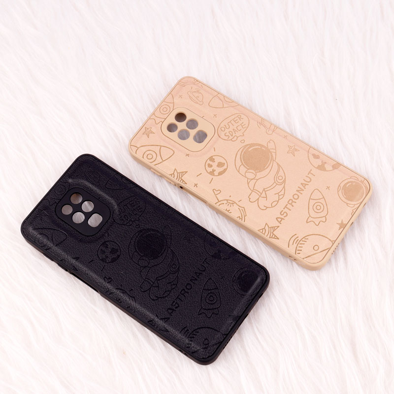 قاب ضد ضربه چرمی Astronaut محافظ لنزدار Xiaomi Redmi Note 9 Pro
