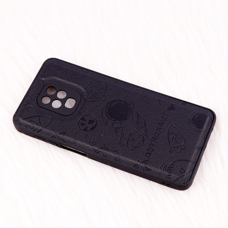 قاب ضد ضربه چرمی Astronaut محافظ لنزدار Xiaomi Redmi Note 9 Pro