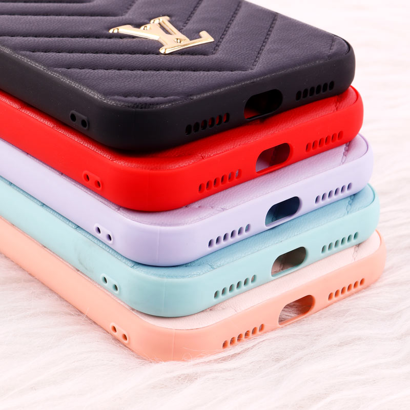 قاب پافر چرمی لوزی محافظ لنزدار iPhone 11