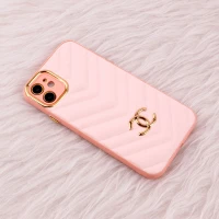 قاب پافر چرمی لوزی محافظ لنزدار iPhone 11